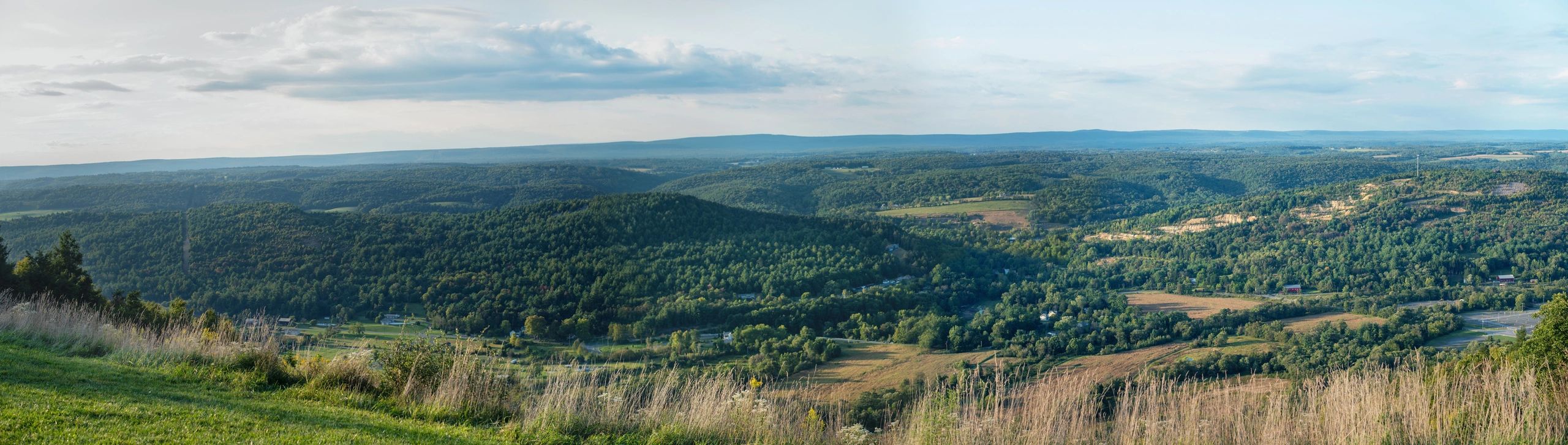 Panoramic view of a forested valley landscape in Pennsylvania